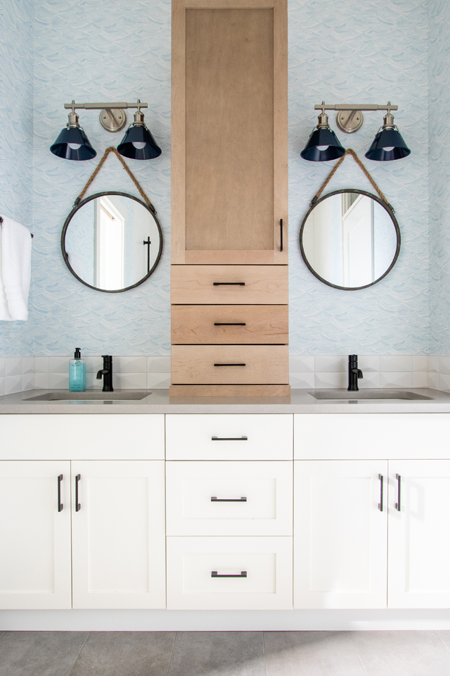 Bathroom design by LOUIS DUNCAN-HE DESIGNS 